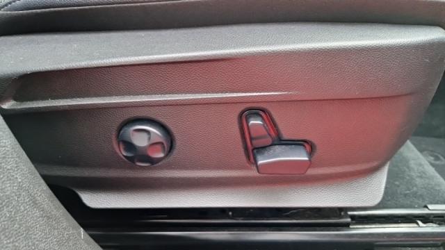 Alfa Romeo Stelvio image 8