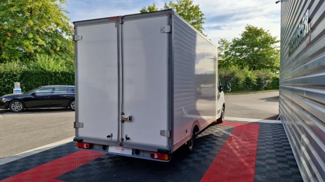 Renault Master image 1