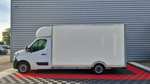 Renault Master image 2
