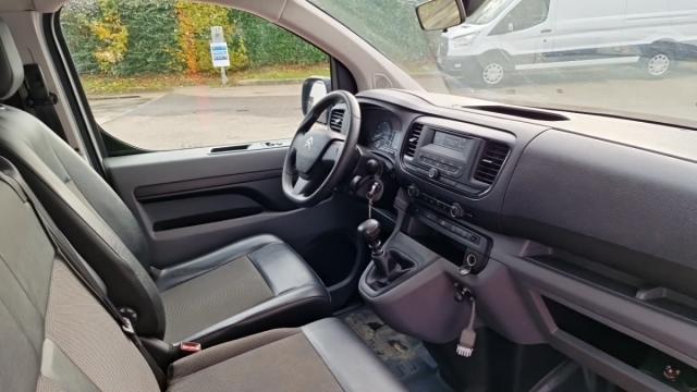 Citroen Jumpy image 8