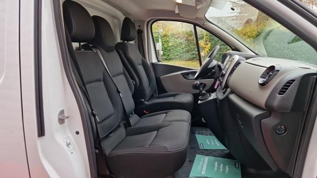 Renault Trafic image 6