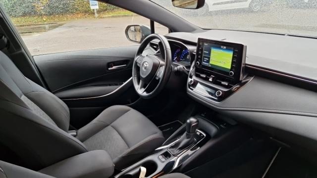 Toyota Corolla image 2