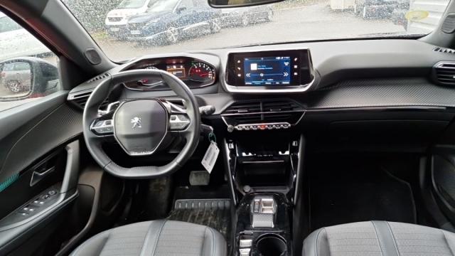 Peugeot 2008 image 6