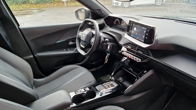 Peugeot 2008 image 4
