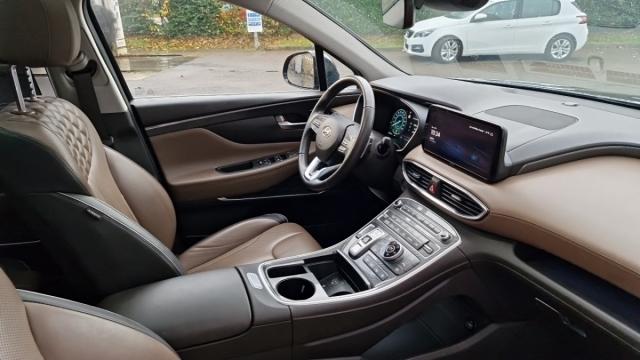 Hyundai Santa Fe image 5