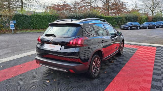 Peugeot 2008 image 1