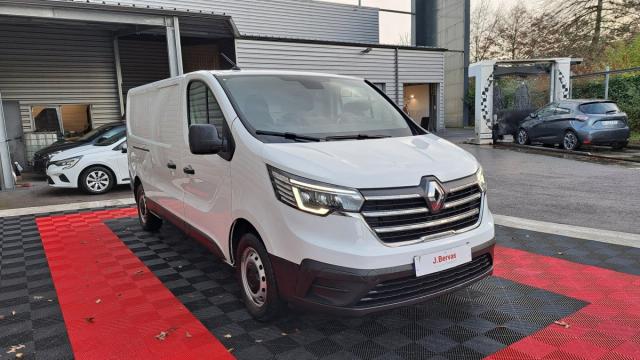 Renault Trafic image 9
