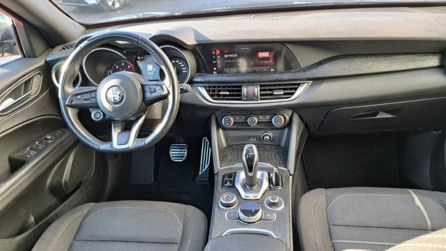 Alfa Romeo Stelvio image 6