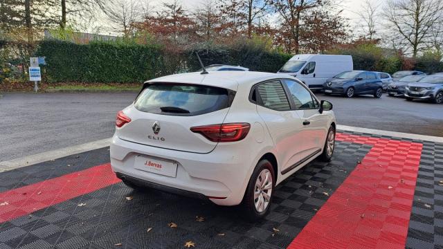 Renault Clio image 9