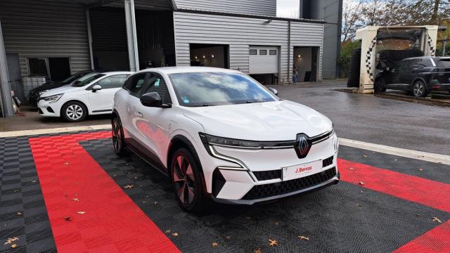 Renault Mégane E-Tech image 9