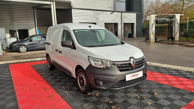 Renault Express Van image 3
