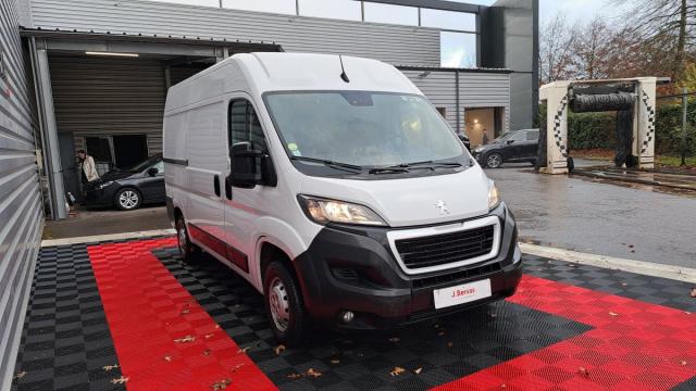 Peugeot Boxer image 2