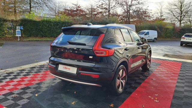 Volvo Xc40 image 9
