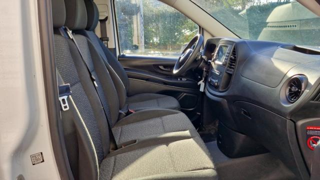 Mercedes Benz Vito image 6