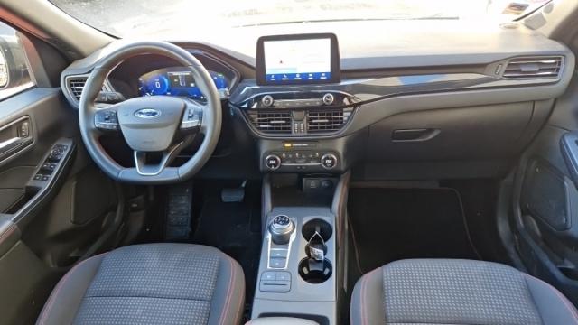 Ford Kuga image 6