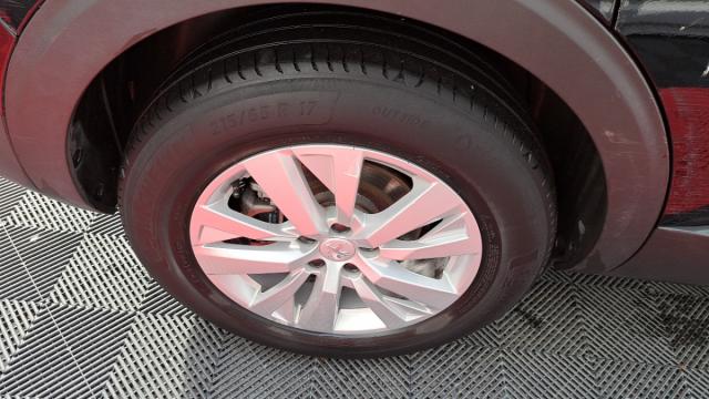 Peugeot 5008 image 4