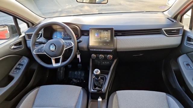 Renault Clio image 8