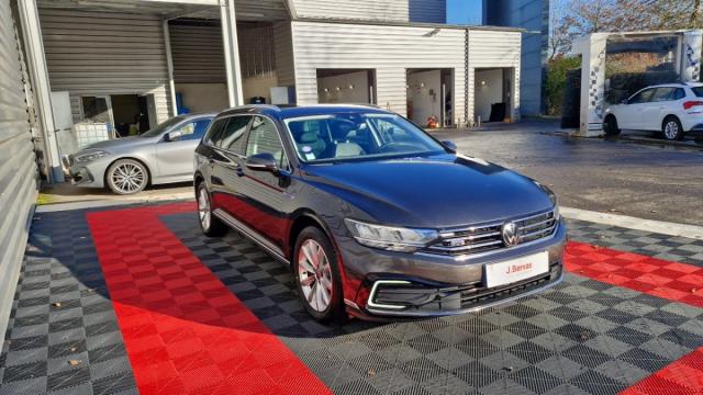 Volkswagen Passat Sw image 6