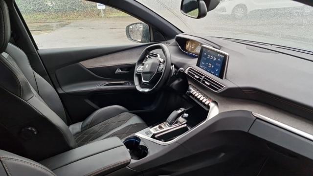 Peugeot 5008 image 9