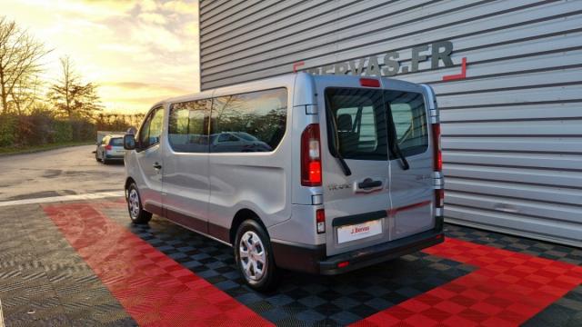 Renault Trafic image 1