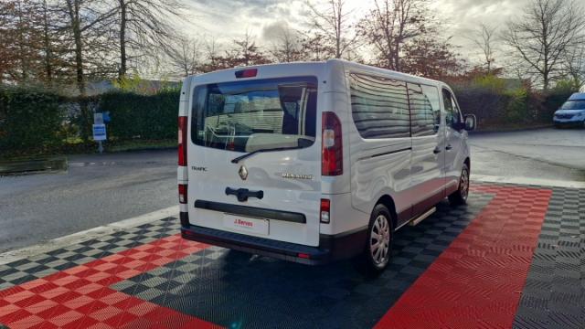Renault Trafic image 8