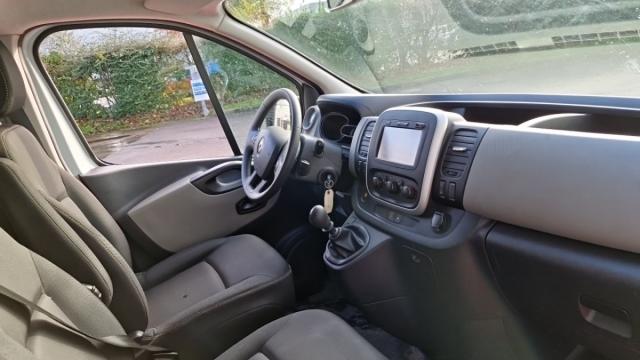 Renault Trafic image 5