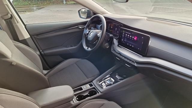 Skoda Octavia image 8