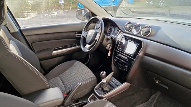 Suzuki Vitara image 7