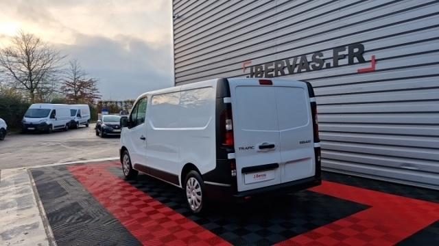 Renault Trafic image 8