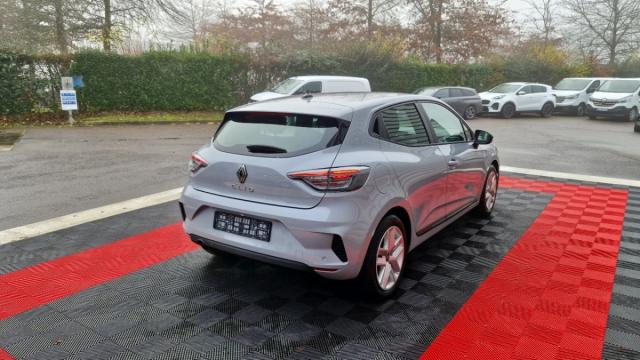 Renault Clio image 9