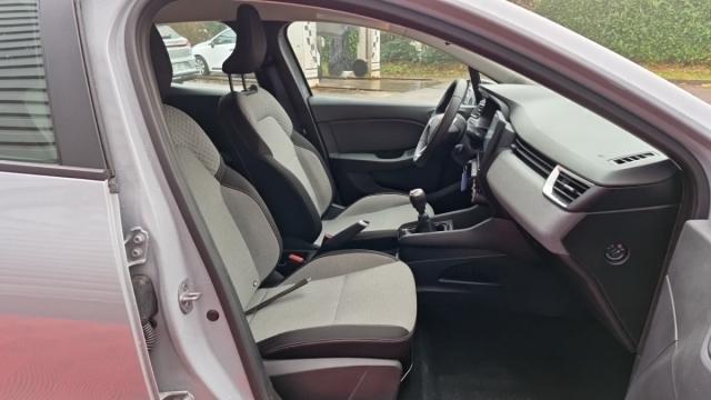 Renault Clio image 2