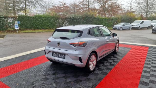 Renault Clio image 9