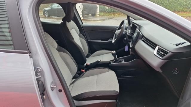 Renault Clio image 6