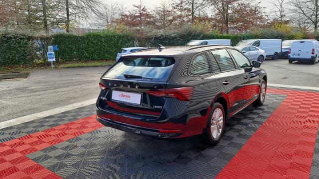 Skoda Octavia image 4
