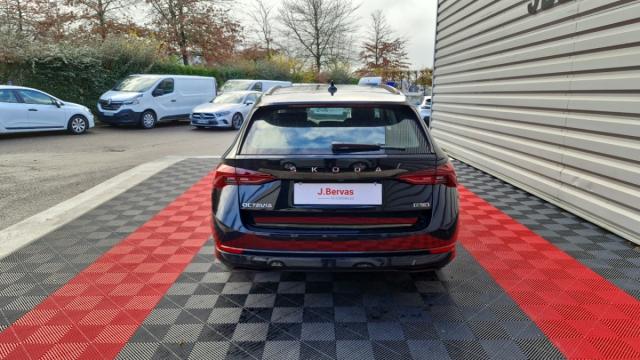 Skoda Octavia image 6