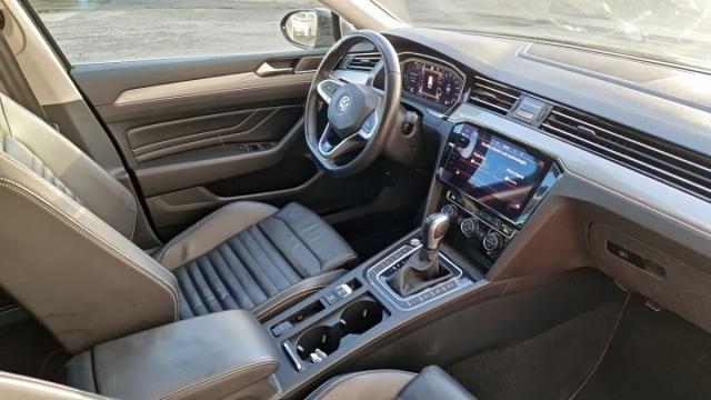Volkswagen Passat Sw image 6