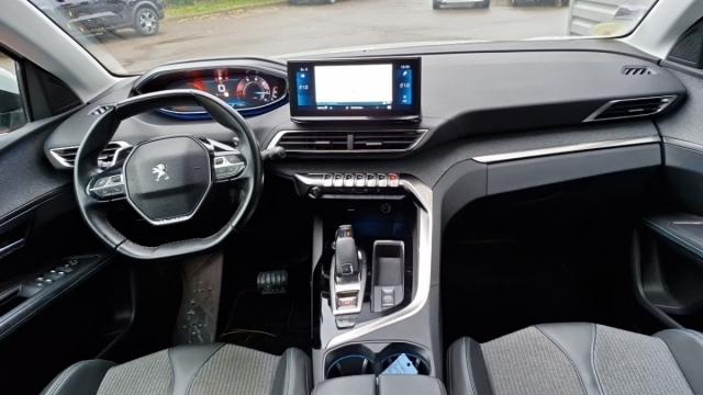 Peugeot 3008 image 3