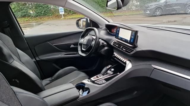 Peugeot 3008 image 6