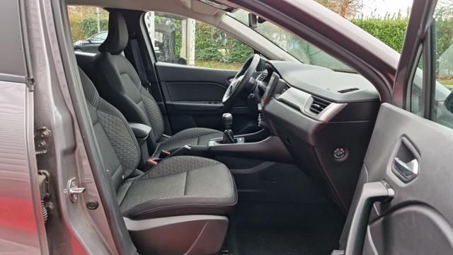 Renault Captur image 9