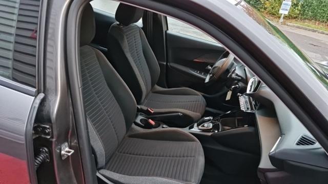 Peugeot 2008 image 2