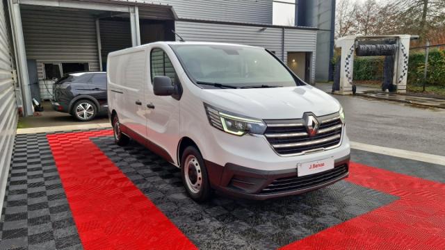 Renault Trafic image 7