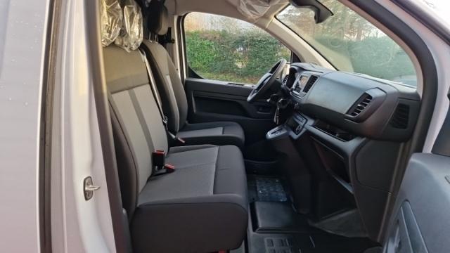 Citroen Jumpy image 8