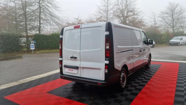 Renault Trafic image 9