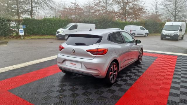 Renault Clio image 2