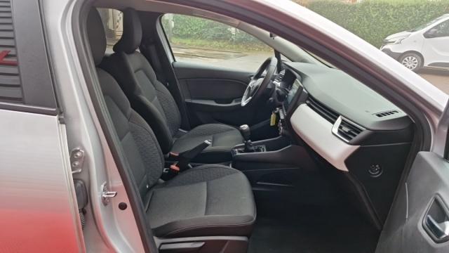 Renault Clio image 9