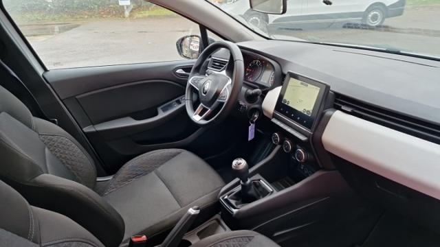 Renault Clio image 8