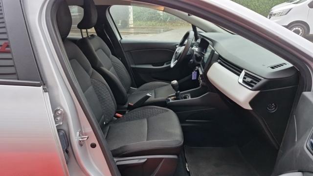 Renault Clio image 6