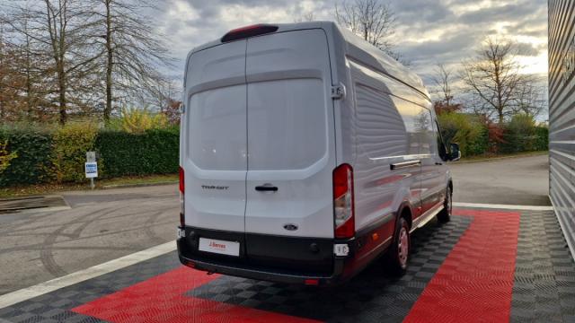 Ford Transit image 6