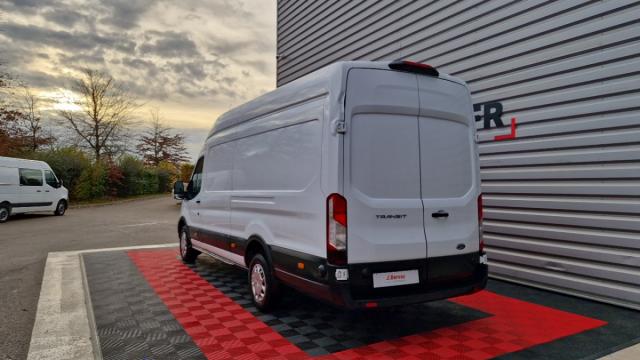 Ford Transit image 8