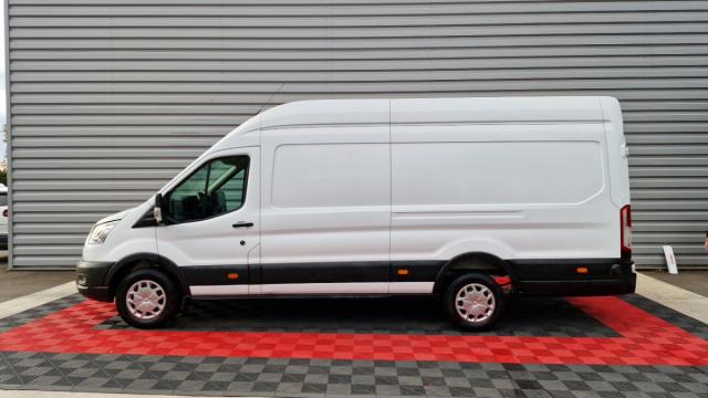 Ford Transit image 7